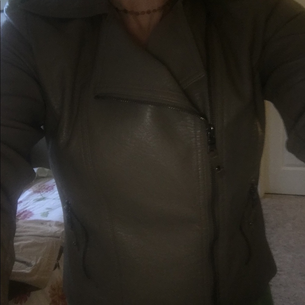 💜Grey pleather jacket💜 - Picture 4 of 4